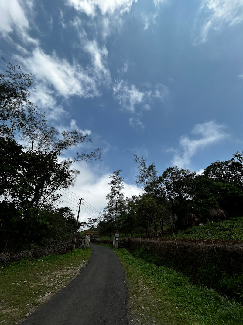 ashram-entrance.jpg