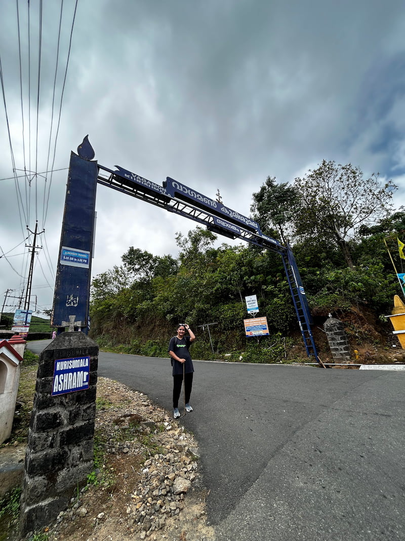 kurisumala-main-gate.jpg